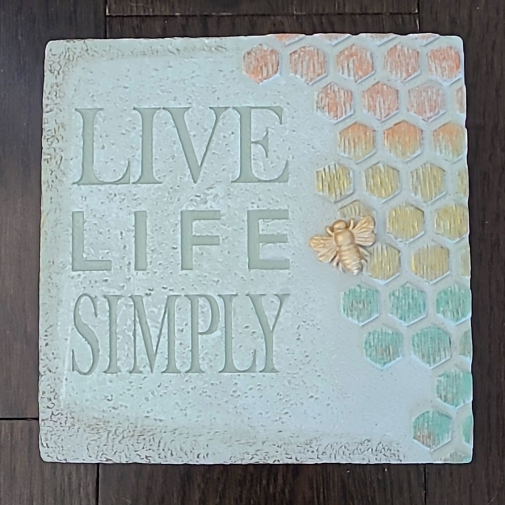*2/$20 summer clearout* NWT Live life simply plaque